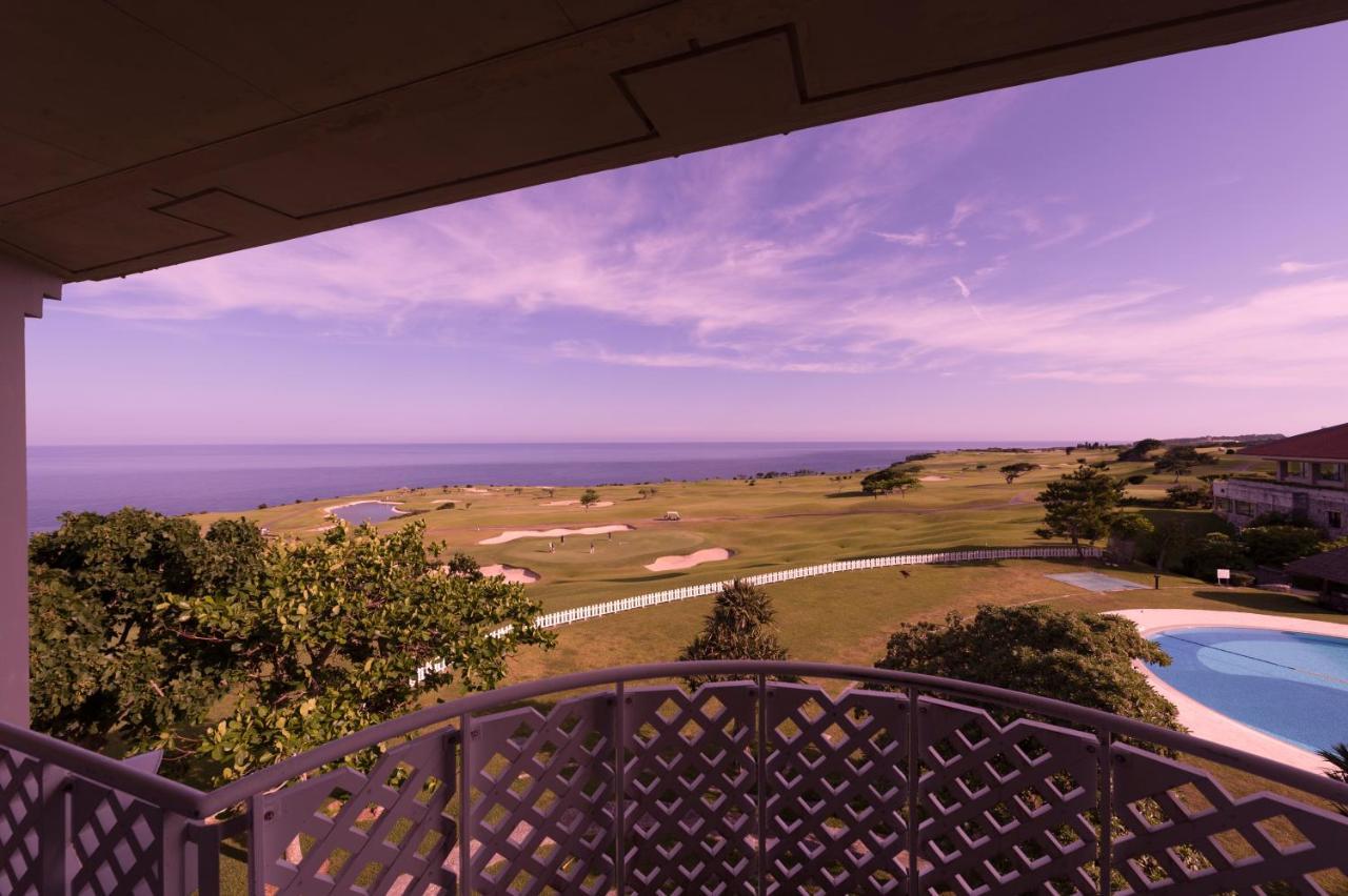 The Southern Links Resort Hotel Yaese Esterno foto