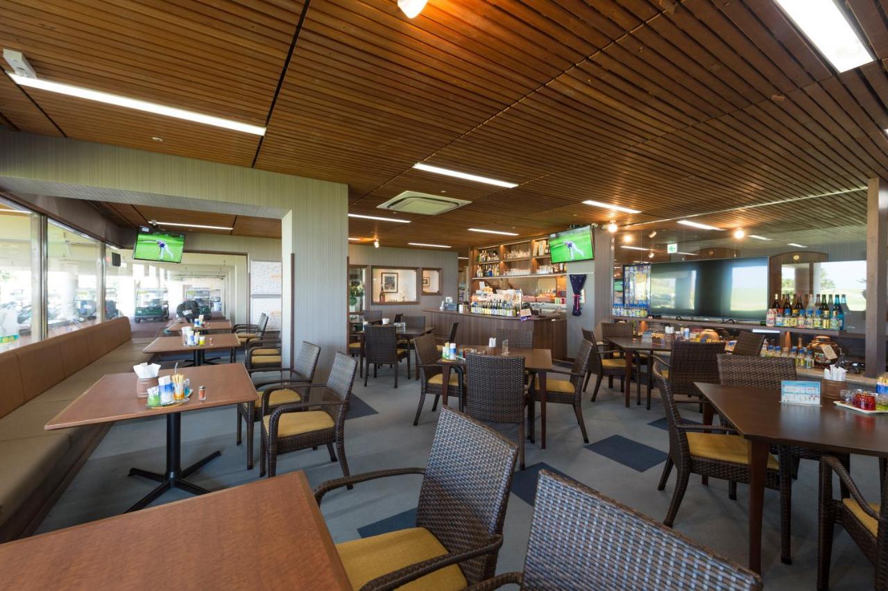 The Southern Links Resort Hotel Yaese Esterno foto