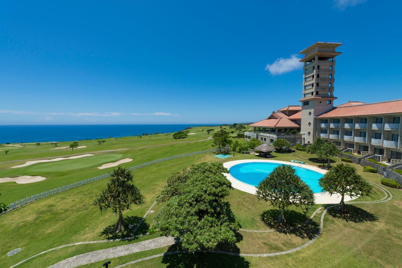 The Southern Links Resort Hotel Yaese Esterno foto