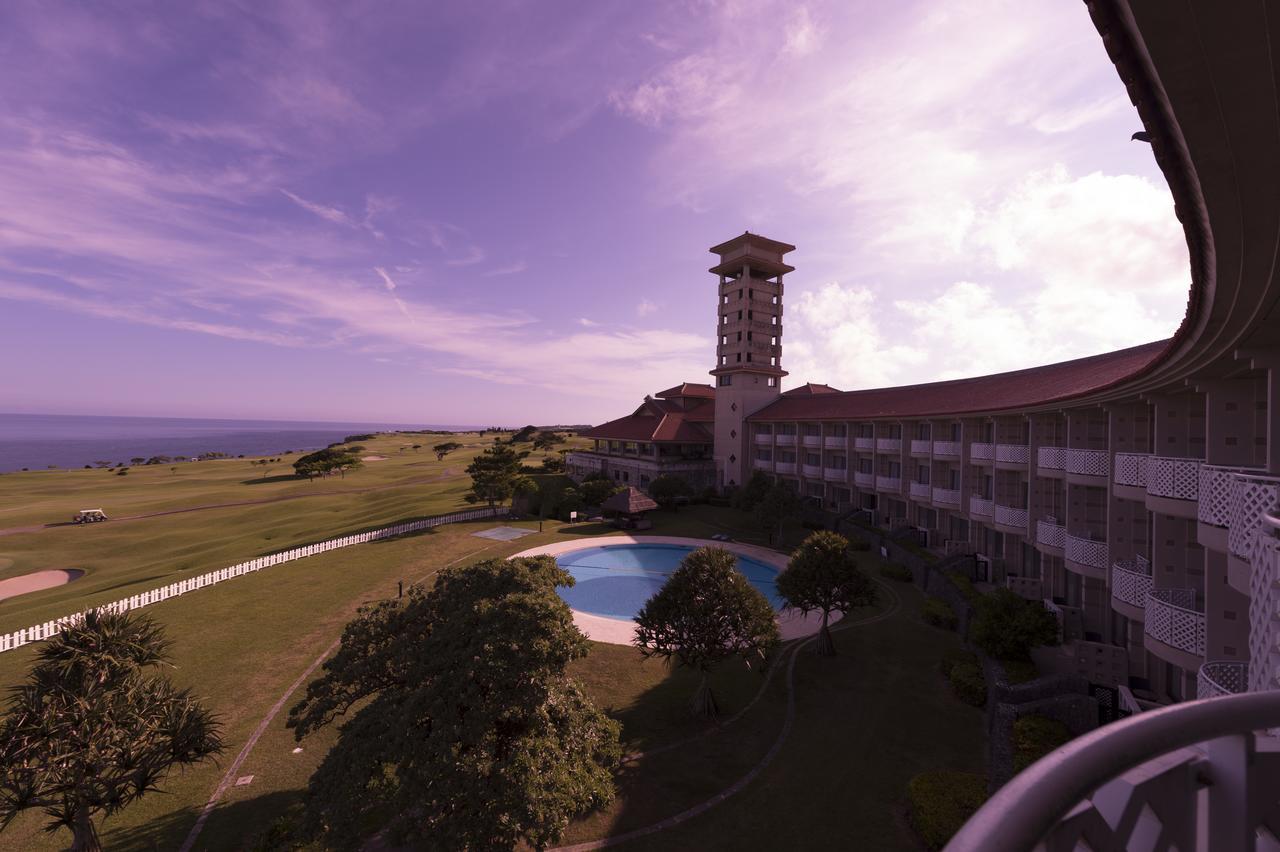 The Southern Links Resort Hotel Yaese Esterno foto