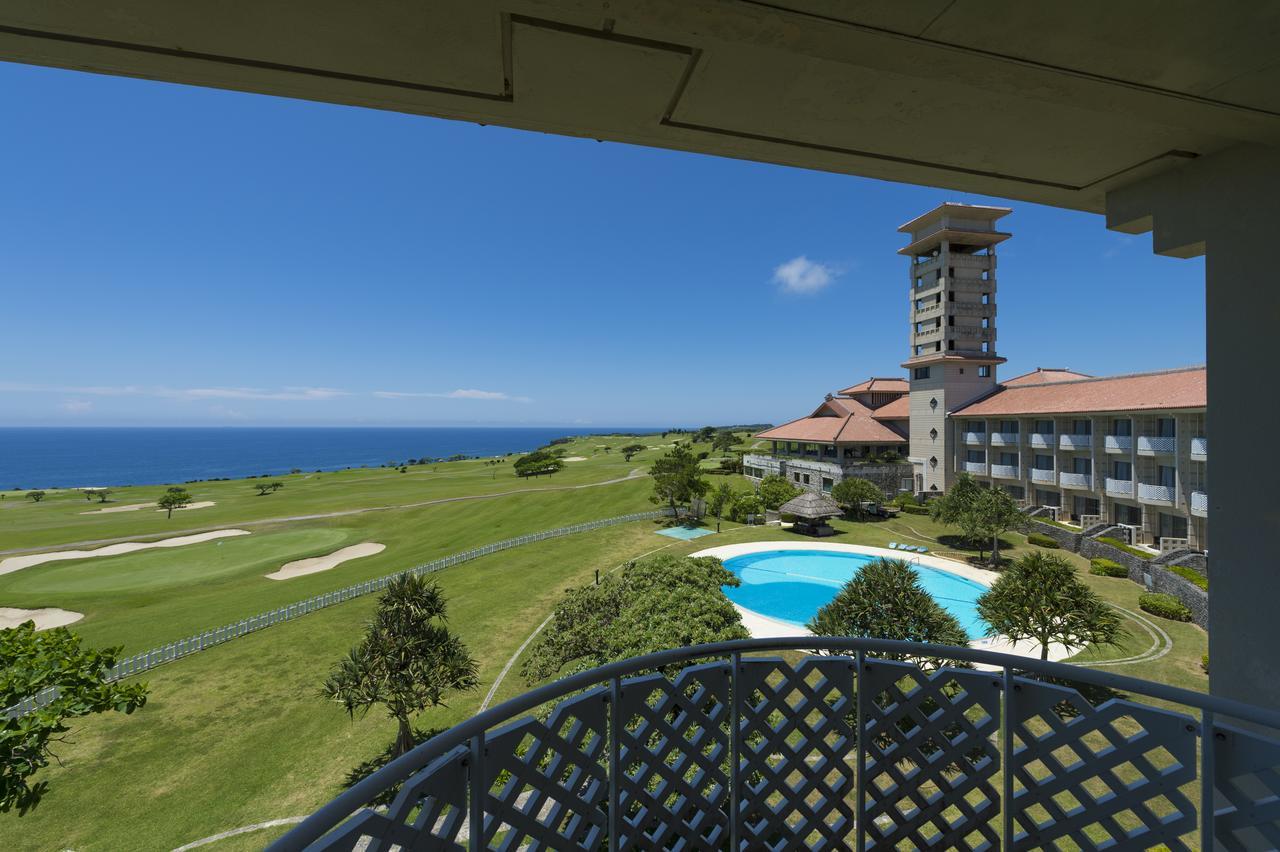 The Southern Links Resort Hotel Yaese Esterno foto