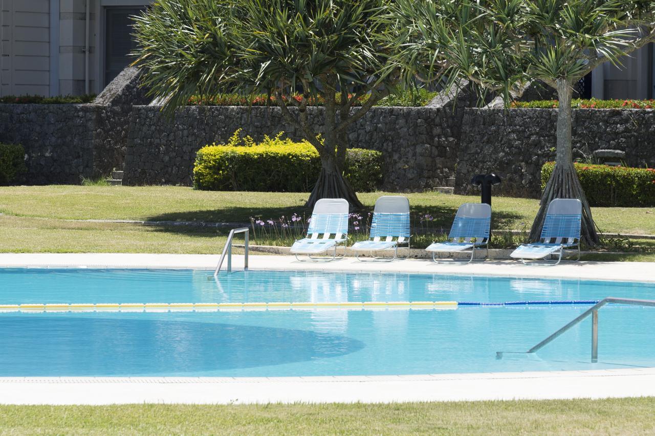 The Southern Links Resort Hotel Yaese Esterno foto