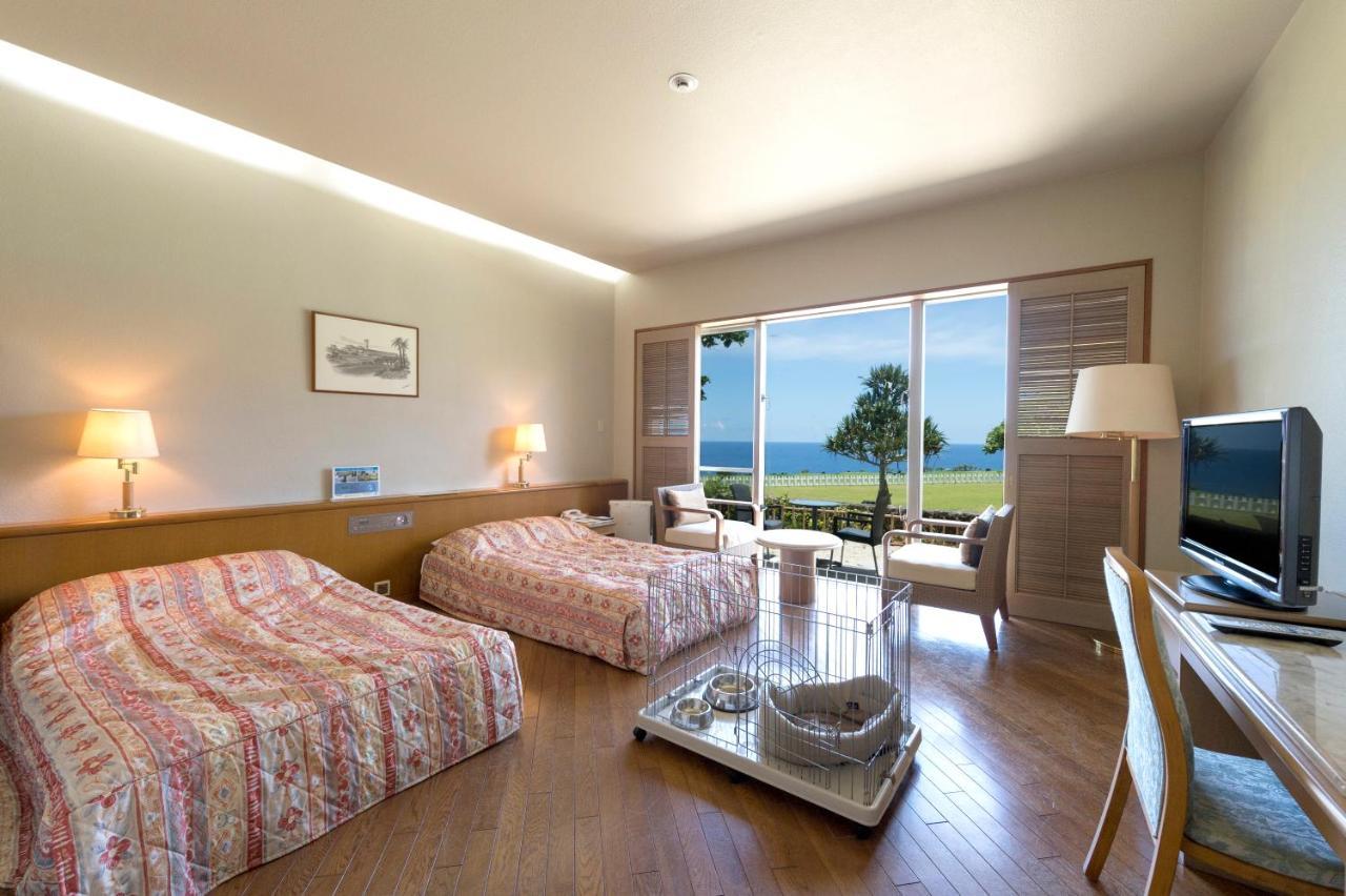 The Southern Links Resort Hotel Yaese Esterno foto
